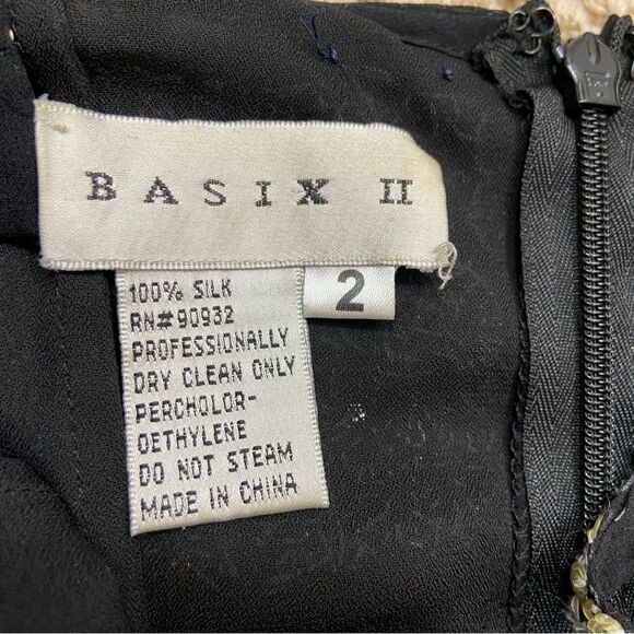 Basix II Brand Silver and Gold Sequin Silk Mini Dress Size 2 - Picture 9 of 13